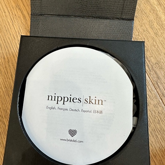 Nippies Skin nipple cover NEW UNUSED - Picture 2 of 3